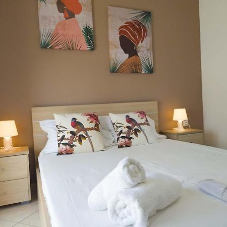 Néa Péramos Seagull Apartments מראה חיצוני תמונה
