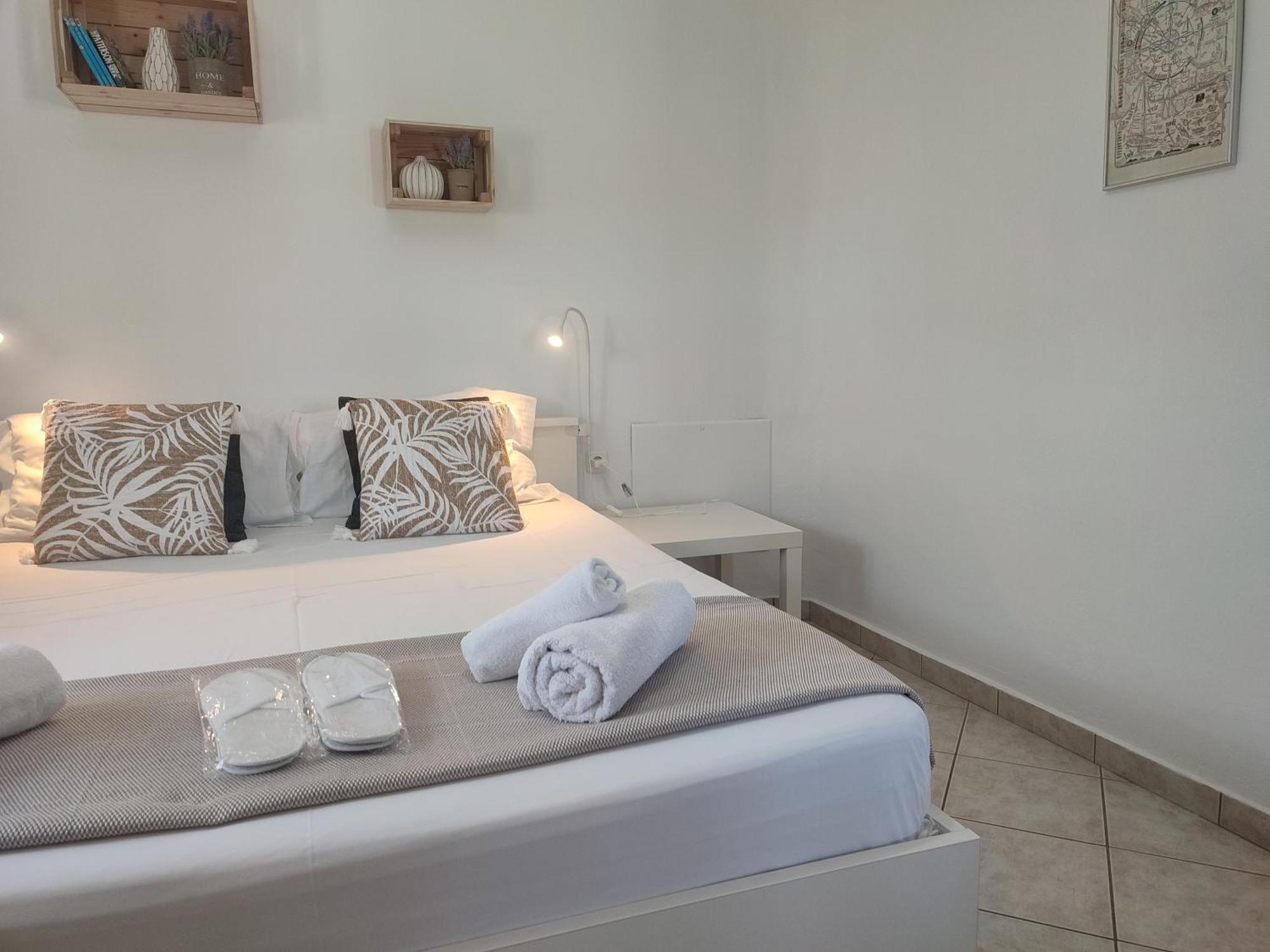 Néa Péramos Seagull Apartments מראה חיצוני תמונה